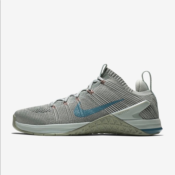 nike women's metcon dsx flyknit 2